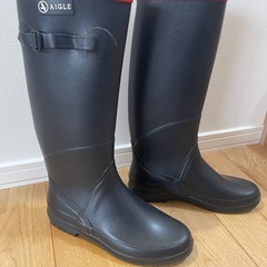 AIGLE エーグルレインブーツサイズ38 (hjre) 白石の靴《長靴》の