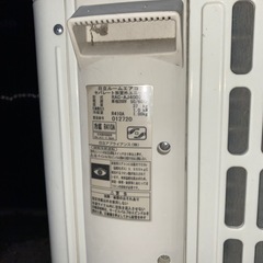 エアコンと室外機の画像