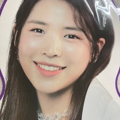 MAYAビジュアルハンガー「NiziUくじ」ビジュアルハンガー賞の画像