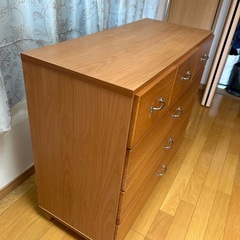 木製チェストの画像