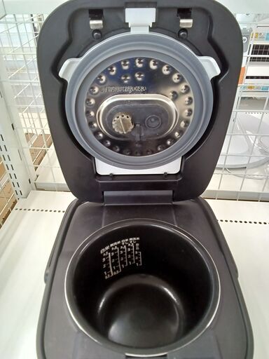 ☆ジモティ割あり☆ TOSHIBA 炊飯器 RC-6PXR 3合 22年製 動作 ☆ジモティ割あり☆ TOSHIBA 炊飯器 RC-6PXR 3合 22年製 動作