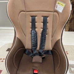 タカタ　チャイルドシート　
TKSYM052