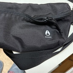 ニクソン　ショルダーバッグ