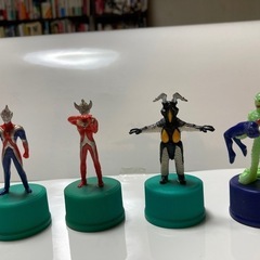 ウルトラマン　ペットボトルキャップ　4点の画像