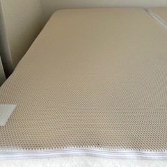 お譲り先決定済み【ダブルベッド用】マットレスの画像