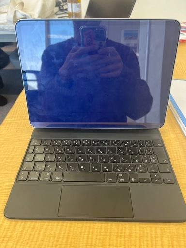 【magickeyboard付】iPad Pro 11inch 第4世代 128GB  