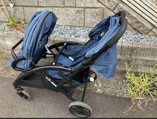 二人乗りベビーカー　エヴァライトデュオ