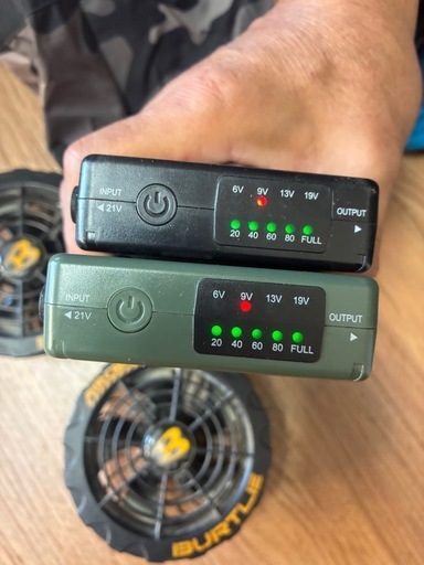 【取引中】　空調服用ファン2個、バッテリー2個、充電器2個、ケーブル2本セット