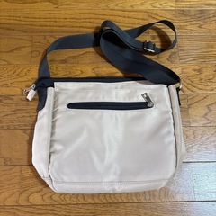 ショルダーバッグの画像