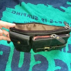 本革ポーチウエストバッグの画像
