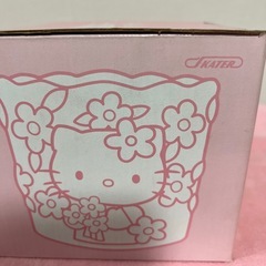 未開封品‼️ ハローキティ　ピンク🩷陶器レリーフインテリアポット4号の画像