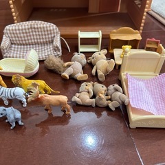 シルバニアファミリー　おうち　家具　人形の画像
