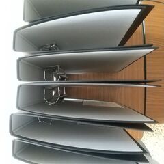 値下げしました。中古事務用ファイル 格安にてお譲りしますの画像