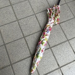 ②レディース長傘　花柄　雨傘 骨8本の画像