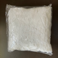 新品未使用】ホワイトクッション 30cm×30cmの画像