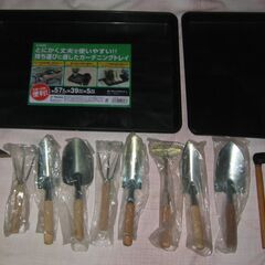 園芸用品12点まとめて　ガーデニングトレー・スコップ・熊手・小鎌...
