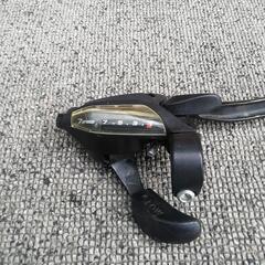 スポーツ自転車用交換部品 シマノシフター7速用の画像