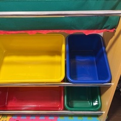 おもちゃ、絵本収納棚の画像