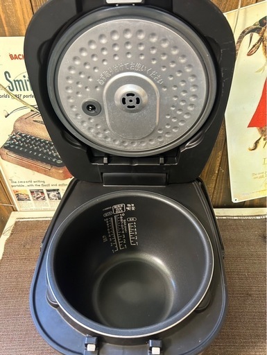 アイリスオーヤマ　炊飯器　10号炊き