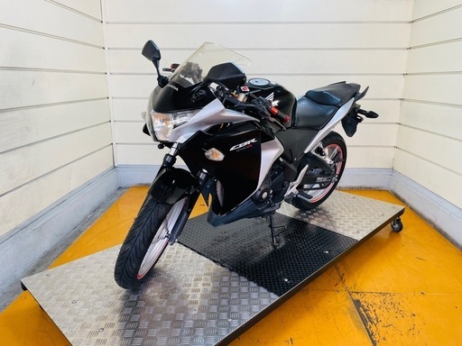 12947km ★始動動画あり★ ホンダ CBR250R MC41　中型