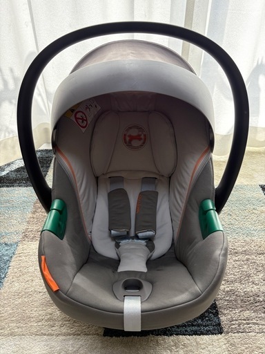 美品✨　cybex AtonS2 i-SIZE カーシートアダプター付き
