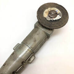 ss7533　東芝 電気ディスクグラインダ DGD-100A 100mm TOSHIBA 電動工具 研削 バリ取り 仕上げ さび落とし 切断 大工道具 ディスクグラインダー 中古の画像