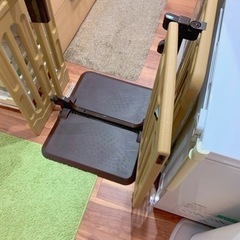 ★12,000円から値下げ中・早い者勝ち★【使用わずか】ベビーゲート キッズパーテーションプロベースセットの画像