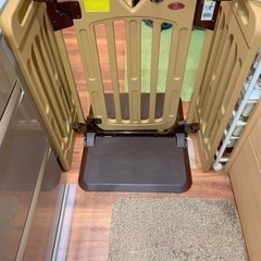【使用わずか】ベビーゲート キッズパーテーションプロベースセット