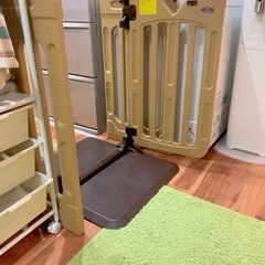 ★12,000円から値下げ中・早い者勝ち★【使用わずか】ベビーゲート キッズパーテーションプロベースセットの画像