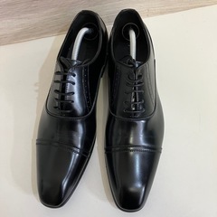 【E06】LIBERAL SHOES　メンズ 革靴 27㎝EEE 黒 美品の画像