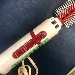 No:3532　東芝電気ドライヤークシ未‼️240Vと120V両方❣️海外にも使用できる❣️の画像