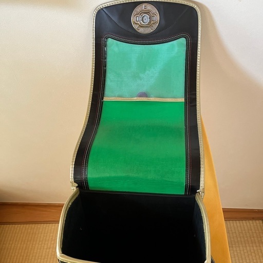ベネトンランドセル黒×ゴールド (リハリハ) 中神のキッズ用品