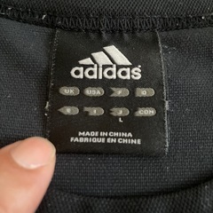 adidas Tシャツの画像