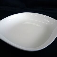 ☆ARTICLE Yamazaki プレート8枚セット 全面物理強化ガラス フランス製 縦18cm 横18cm 白 角皿 深皿 札幌 北20条店の画像