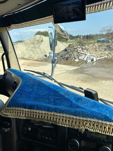 金華山ダッシュボードマット　ローレルモケット