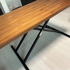 ダイニングテーブル　昇降式
の画像