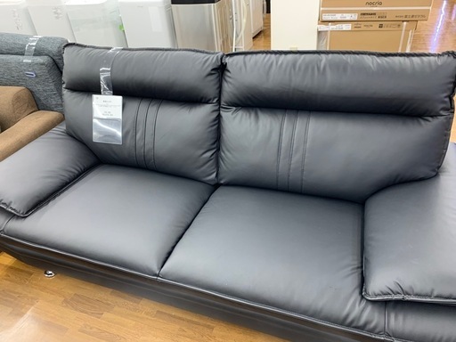 90分の無料軽トラック貸出サービス！【東京インテリア】3人掛けソファー