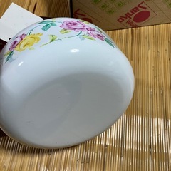 【新品未使用】花柄💐ホーローやかん2.6ℓの画像