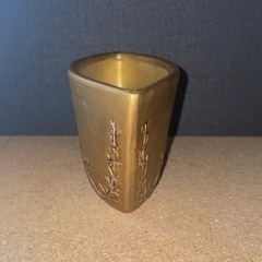 16　オーバル花器の画像