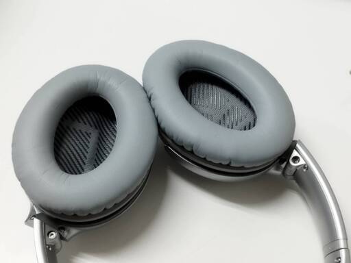 BOSE QuietComfort 35 ワイヤレスヘッドホン/シルバー/QC35