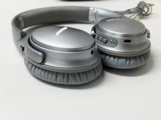 BOSE QuietComfort 35 ワイヤレスヘッドホン/シルバー/QC35