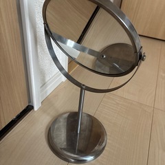 IKEA 両面鏡の画像