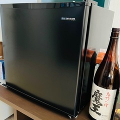 アイリスオーヤマ　冷蔵庫　
黒 45L ミニ コンパクト   の画像