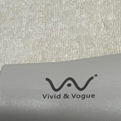 Vivid & Vouge遠赤外線マイナスイオンドライヤー の画像