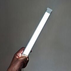 リモコン操作 LEDライト 狭い場所の照明に最適 フリマサイト出品用の商品撮影にも 小型照明,デスクライト,棚下灯,押入灯,シューズケース灯,の画像