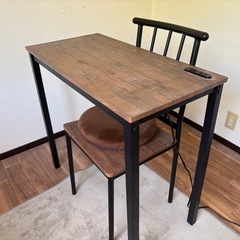 取引き中デスクテーブルイスセットの画像