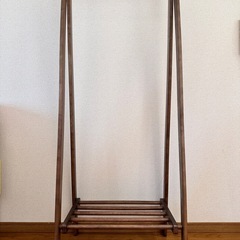 美品 ニトリ A型ハンガー掛け