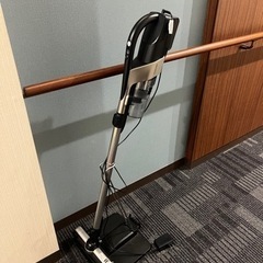 東芝　2024年製　スタンド付きスティック掃除機