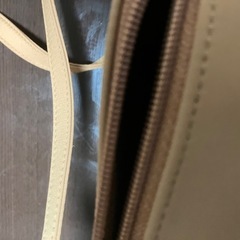 ダブルファスナーバックの画像