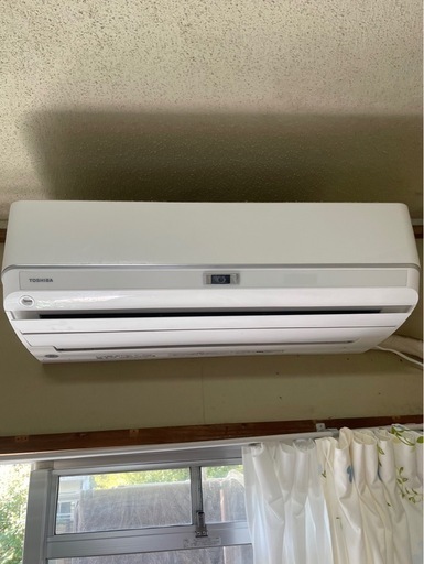 まだまだ使える8畳2019年製(スウィング固定)